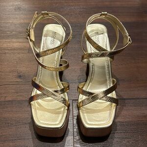 MICHAEL Michael Kors NWOT Paola Metallic Snake Embossed Leather Platform Sandal.